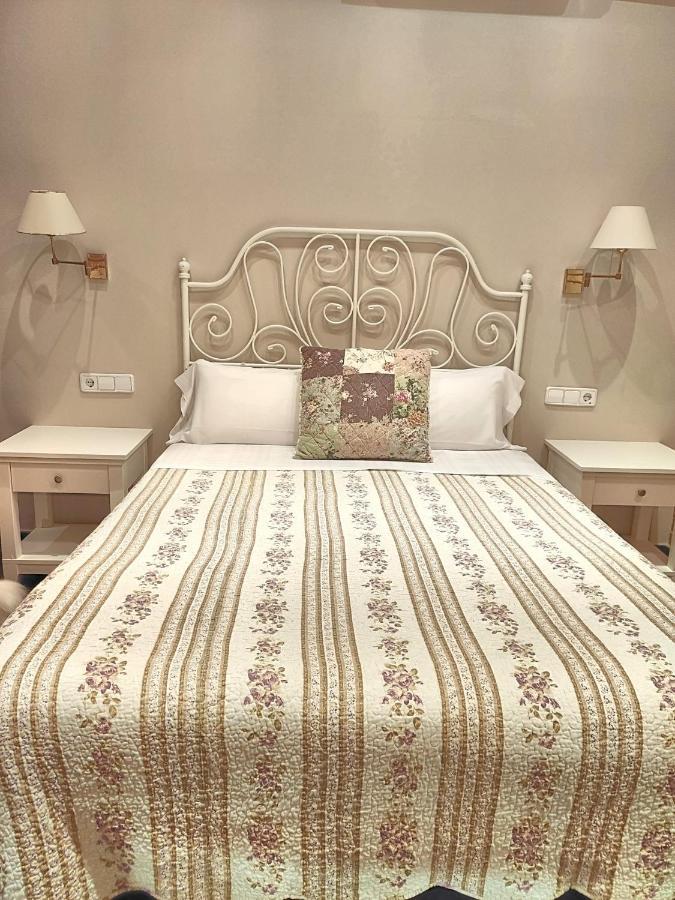 Hostal Orleans Βαρκελώνη Εξωτερικό φωτογραφία