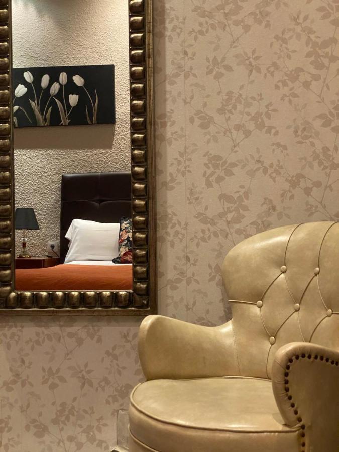 Hostal Orleans Βαρκελώνη Εξωτερικό φωτογραφία