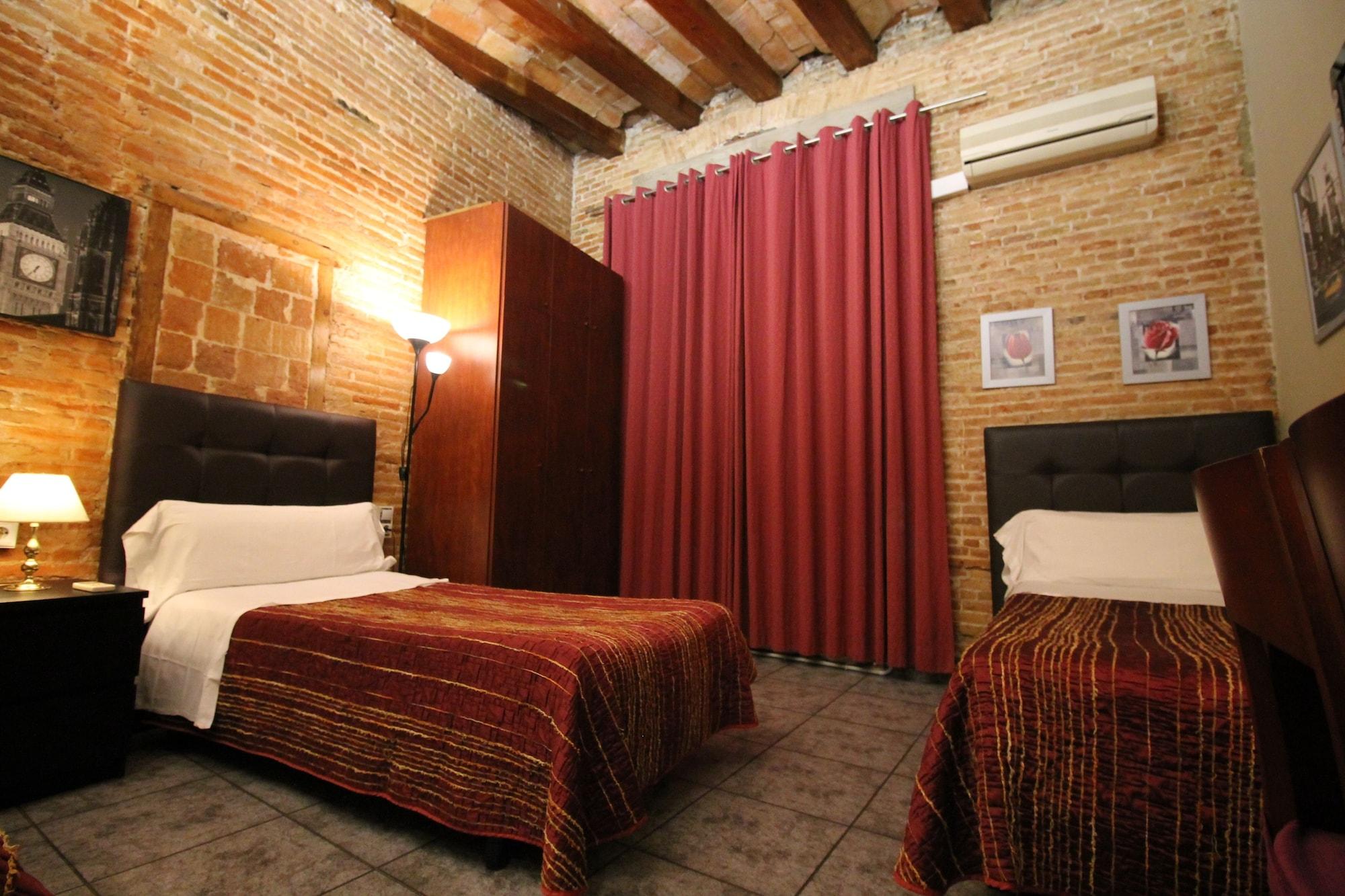 Hostal Orleans Βαρκελώνη Εξωτερικό φωτογραφία