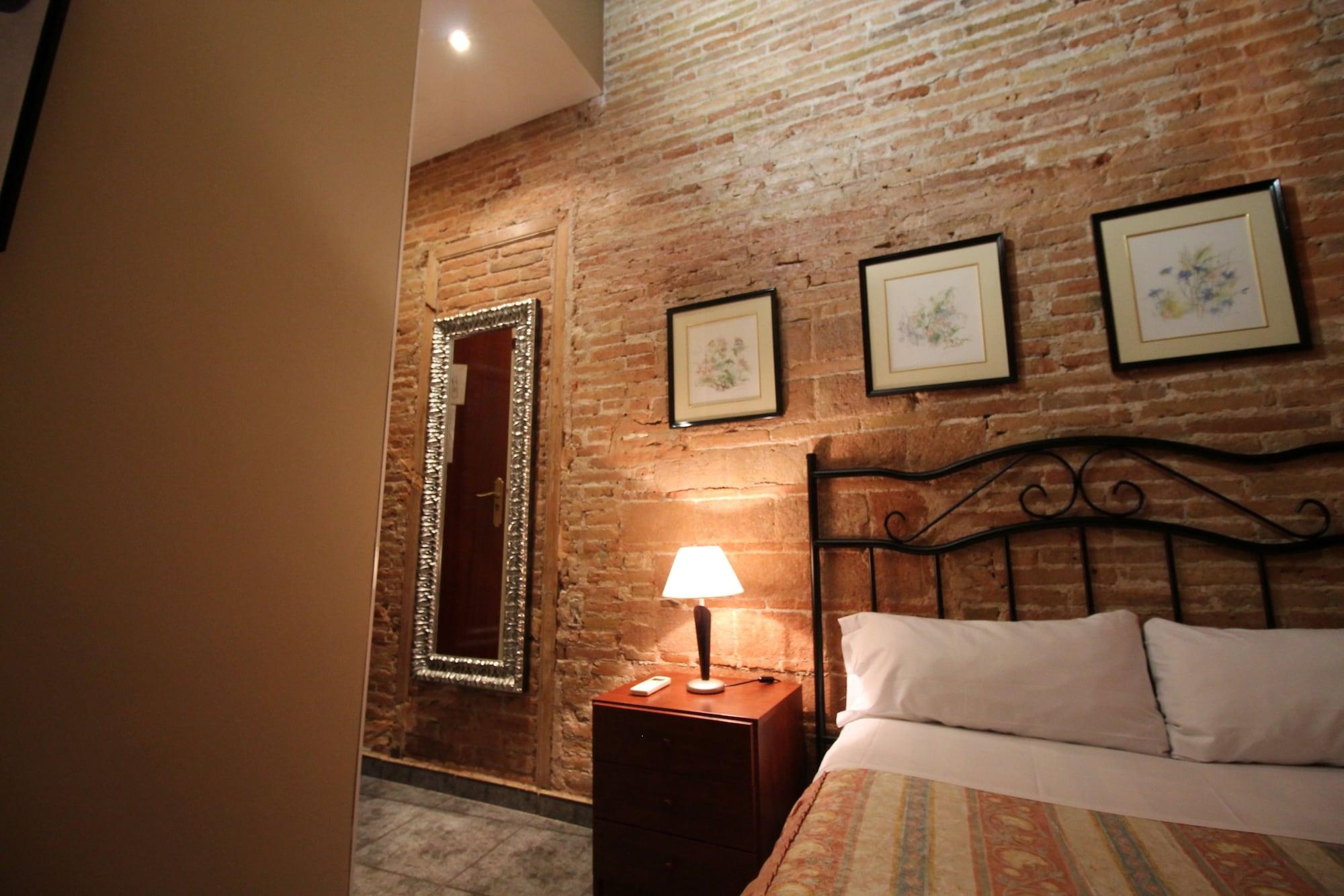 Hostal Orleans Βαρκελώνη Εξωτερικό φωτογραφία