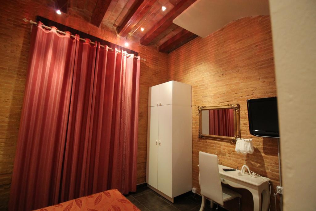 Hostal Orleans Βαρκελώνη Εξωτερικό φωτογραφία